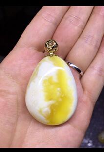 白蜡 18K金镶嵌 蜜蜡吊坠 金瓷白满蜡 材质牛 重13.75克