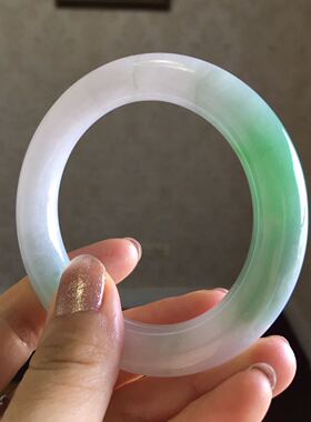 A货天然粗圆条翡翠手镯