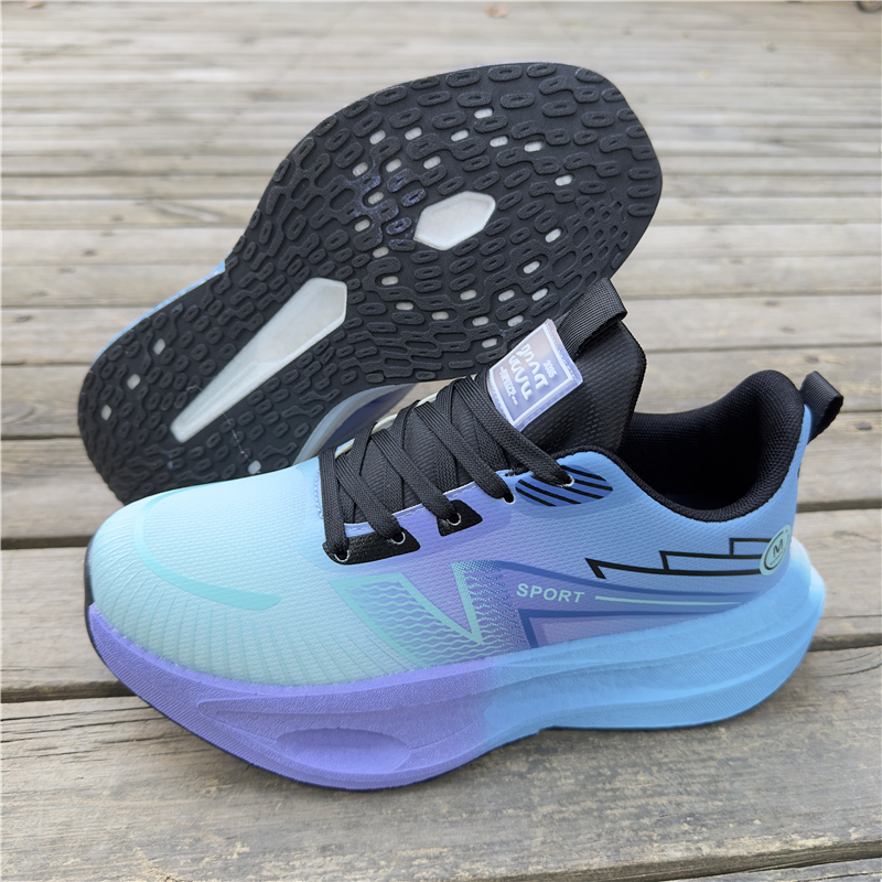 爆米花男鞋运动鞋男款冬季新款黑色皮面防水超轻软底男女跑步鞋子