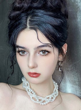 高级感珍珠项链复古轻奢锁骨链女