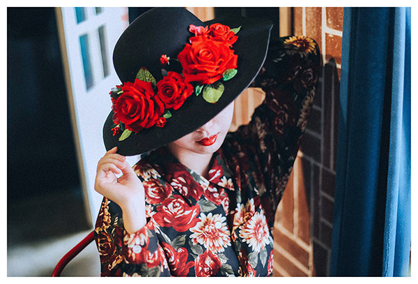 手工定制惊艳玫瑰花黑色帽子女圆顶礼帽英伦复古毛呢帽子大沿帽