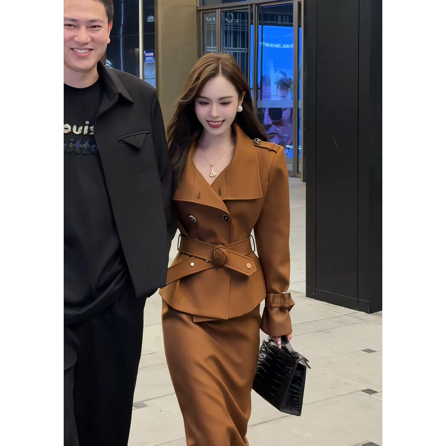 董小姐高端定制套装女气质双排扣短风衣半身裙巨好看的早秋一整套