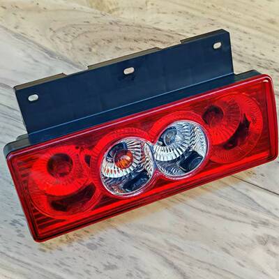 适配金铃后尾灯总成24v红塔解放