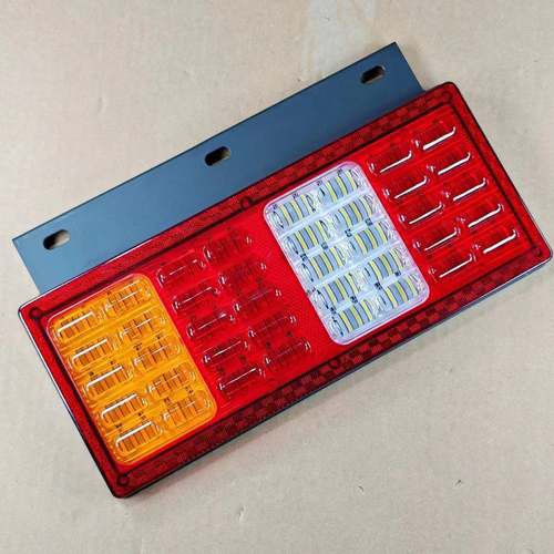 防砸款高亮时代尾灯LED总成箱货