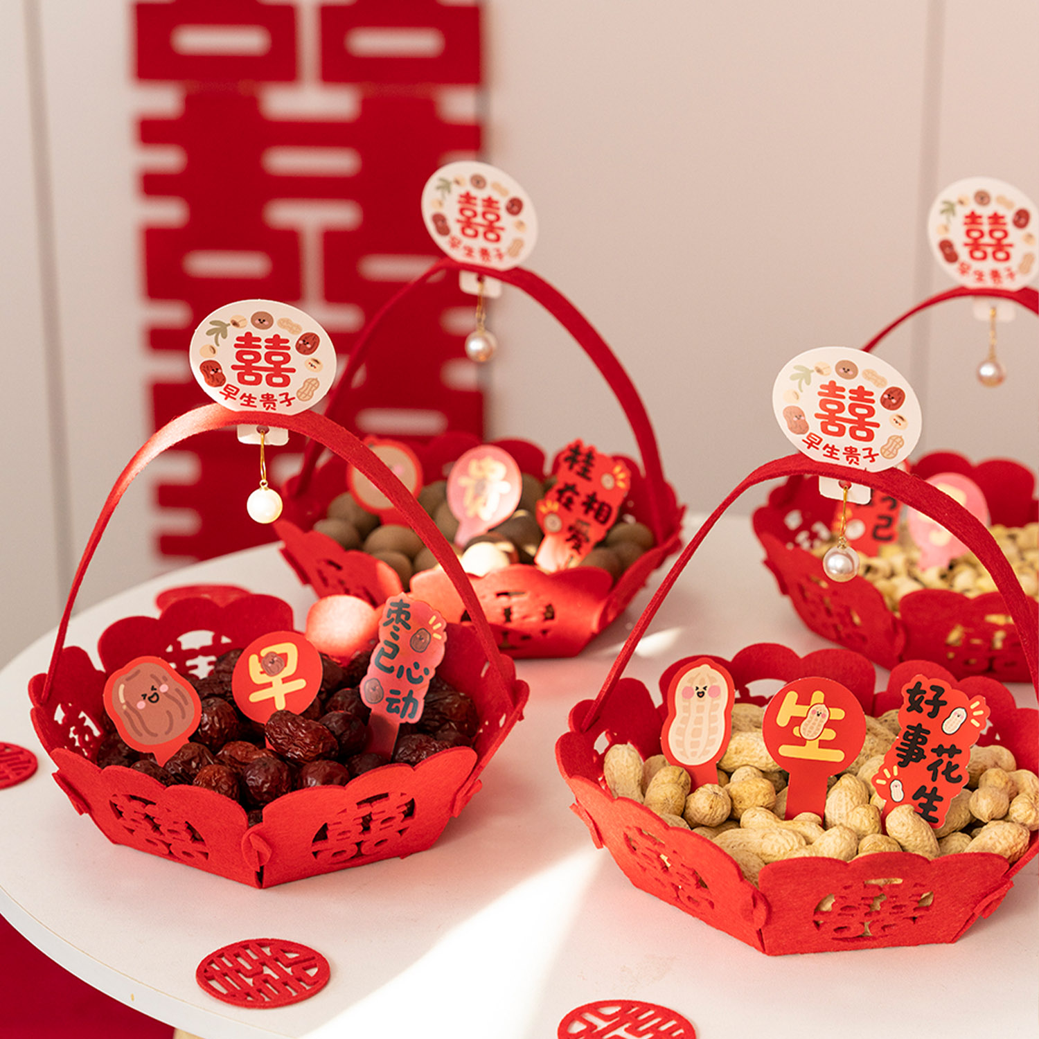 无独有偶结婚床上压床摆件