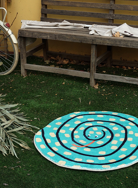 TRIPPY原创小众设计 童趣可爱 盘着的斑点小青蛇 加厚仿羊绒地毯