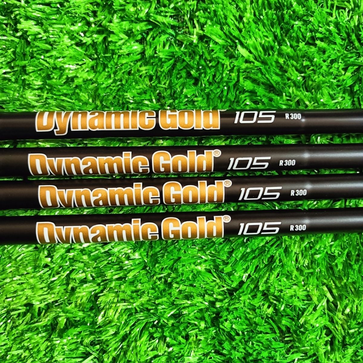 高尔夫球杆Dynamiagold、黑色R300钢杆身、铁杆组杆39