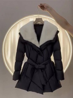 欧货爆款2023新款冬装短款大牌高端奢华黑色羽绒服女冬季皮草外套