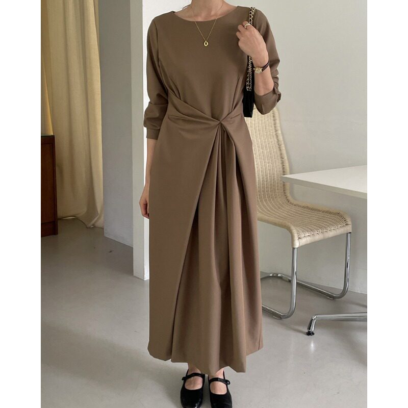 韩国chic法式气质别致设计感气质显瘦连衣裙2026秋季新品裙子女