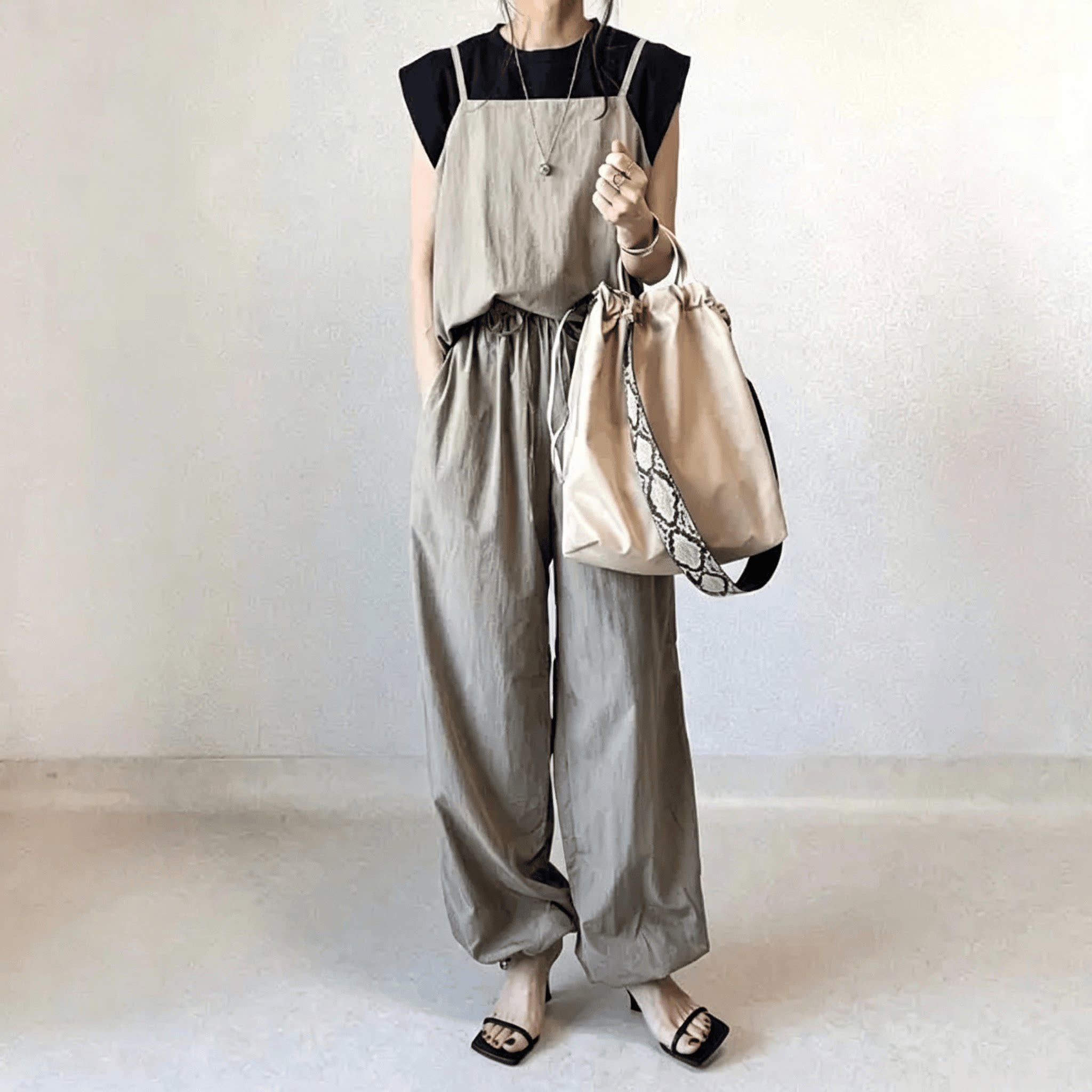 跨境外贸夏季新款女日系气质通勤吊带衫+松紧腰带口袋阔腿裤套装