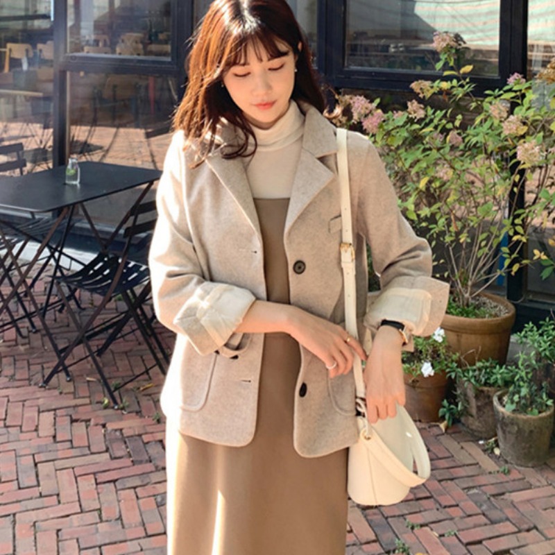 日韩单排扣西服领短装外套女2025秋季小个子羊毛呢西装上衣大码女