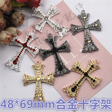 48*69mm金银枪黑底合金大号十字架吊坠镂空镶钻朋克风挂件 七叶草
