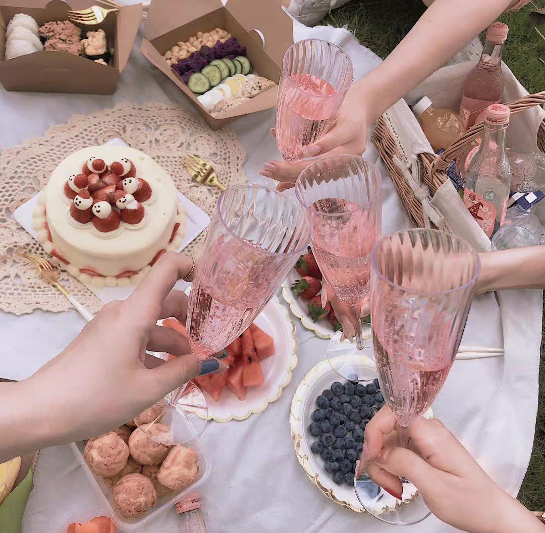 包邮180ml一次性高脚硬塑料杯红酒杯鸡尾酒杯葡萄酒杯洋酒香槟杯