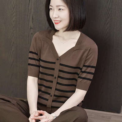 莱赛尔天丝小衫短袖女士上衣咖色