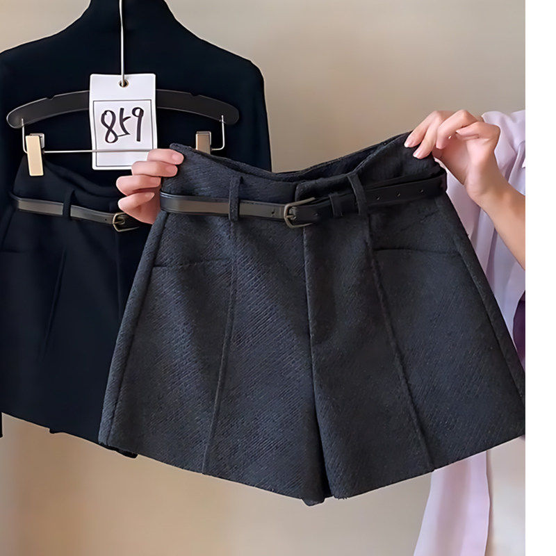 黑色毛呢短裤女装秋冬新款高级时尚洋气法式时尚显瘦通勤短款裤子,女装/女士精品,大码半身裙,淘宝优惠券,粉丝福利购,淘宝优惠卷