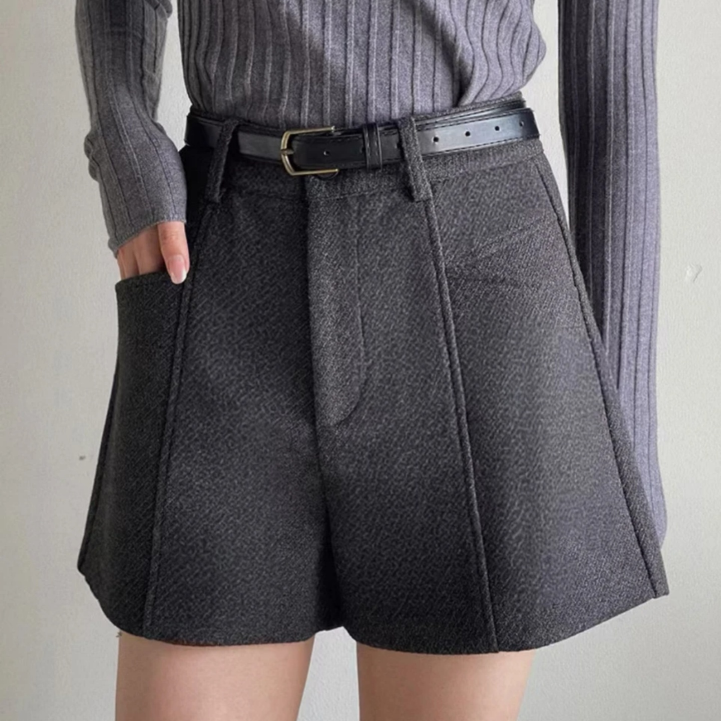 2025秋冬毛呢短裤女通勤西装靴裤遮胯梨型大码胖MM阔腿五分A字裤