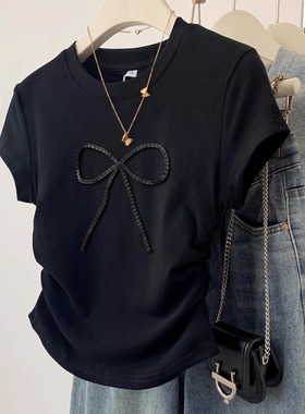 大码夏季黑色蝴蝶结抽褶短袖正肩t恤女胖mm法式打底衫设计感上衣