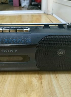 询价SONY CFM-155S收录机，外观成色看图，收音FM灵敏