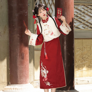 旗袍女秋冬国风马甲新中式2025蛇年过年红色拜年服小个子新年战袍