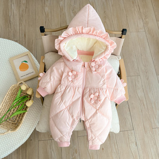 女婴儿羽绒服连体衣宝宝冬装超萌公主冬季保暖白鸭绒一岁外出抱衣