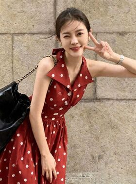 2026夏季巨好看红色波点挂脖连衣裙女时尚绝美港风穿搭气质长裙子