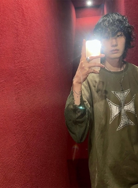 Thug Club 25SS Chopperlcon 十字架金属铆钉泡沫立体印刷短袖T恤