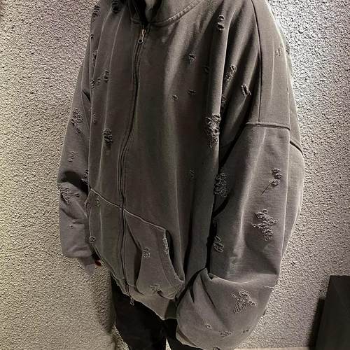 Undermycarvibe破洞外套