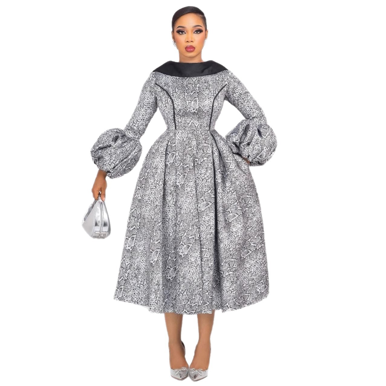 Ladies dress 2025欧美优雅收腰露背翻领灯笼袖大裙摆蓬蓬连衣裙