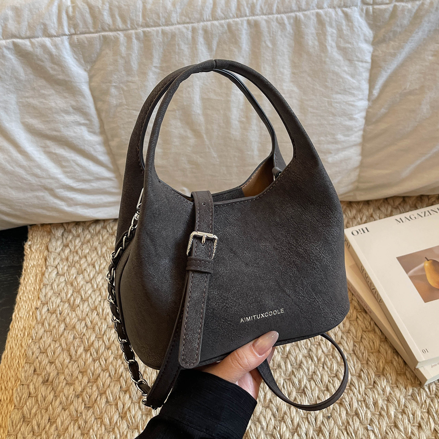 艾米兔女包2026新款休闲洋气百搭复古手提包潮流简约通勤斜挎包