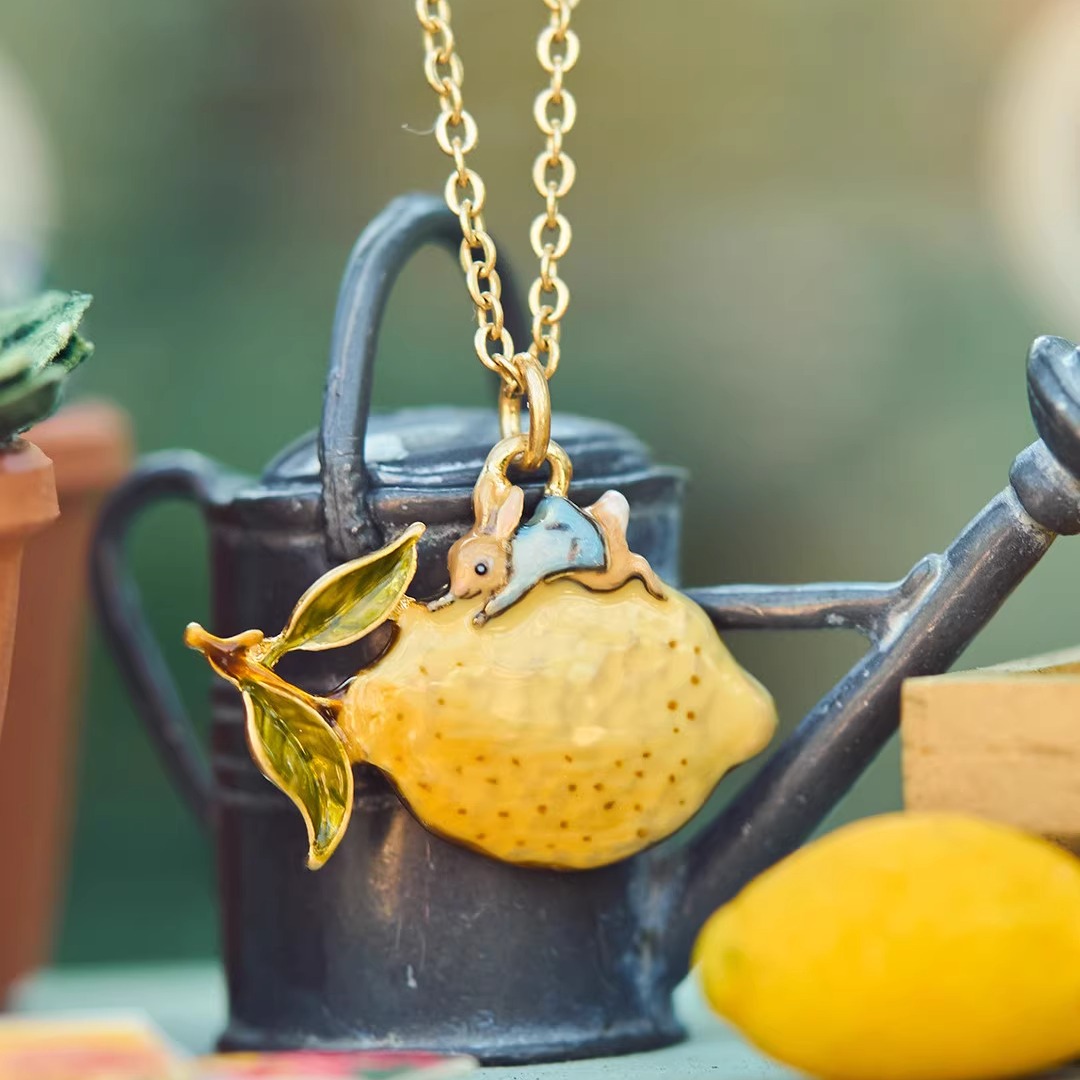 Fable彼得兔夏日柠檬珐琅项链