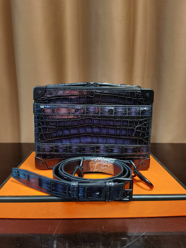 相思灰手工搽色鳄鱼皮盒子包22x16x8cm男款手拿包斜挎包男包包邮