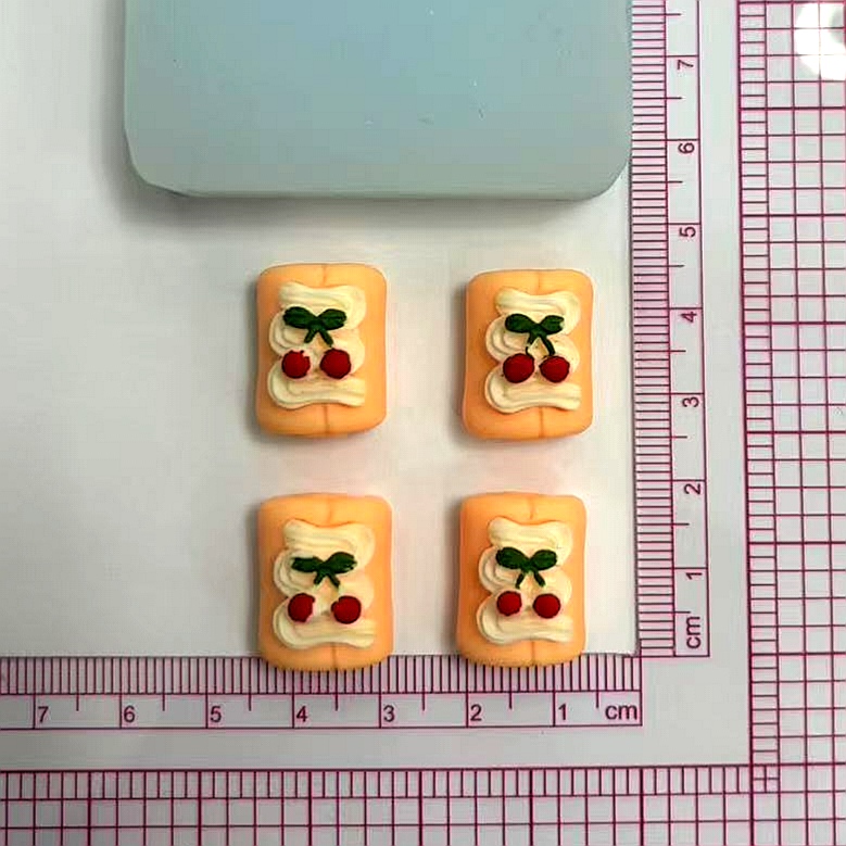 A195樱桃奶油毛巾卷mini迷你滴胶食品级耐高温diy手工硅胶模具