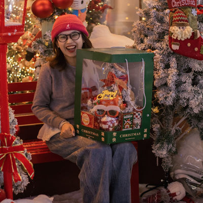 圣诞老人糖果蛋糕礼盒小朋友零食果冻玩具草莓熊文具送平安夜礼物