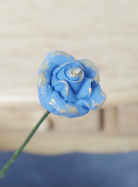 1:12娃娃屋DOLLHOUSE迷你家具DIY小屋配件 一支玫瑰花 蓝色妖姬