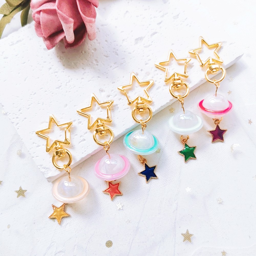 快乐星球镀彩文具收纳包包挂件流行ins风圆环球星星小钥匙扣挂饰