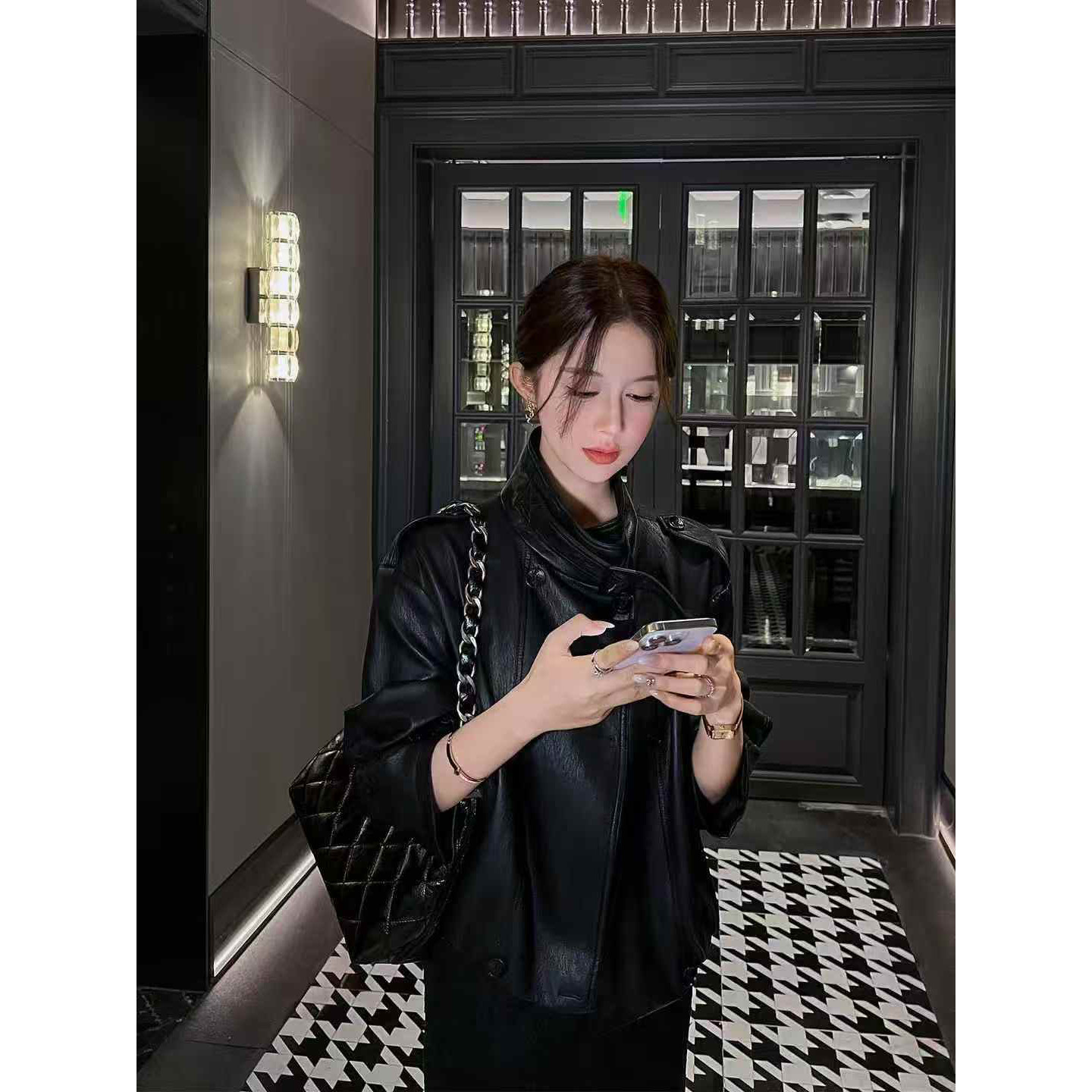 黑色短款pu皮衣外套女夹克2025春秋季新款爆款小个子蛋白皮机车服