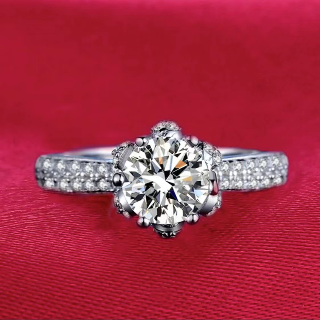 韩版时尚冰雪皇后硞石镶满钻钻戒少女情人节求婚订婚结婚甜美戒指