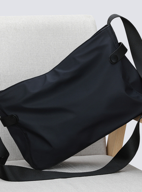 简约单肩包男包包斜跨小背包韩版斜挎包男士包包休闲大容量邮差包