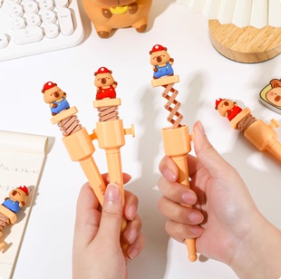 卡皮巴拉系列弹弹笔趣味造型中性笔小学生可爱弹力发射公仔笔黑色