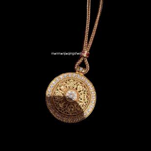 古法金色錾雕玫瑰花窗罗盘项链 新中式 八宝瑞祥掐丝花盘吊坠项链