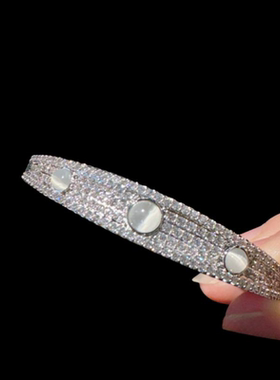 在逃公主满天星猫眼宝石手镯璨若星河镀18K金高级感流星时尚百搭