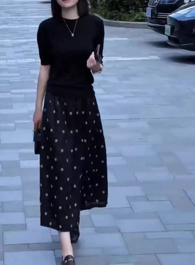 今年流行特惠25336大爱美依缘2025夏季新法式简约圆领短袖T恤