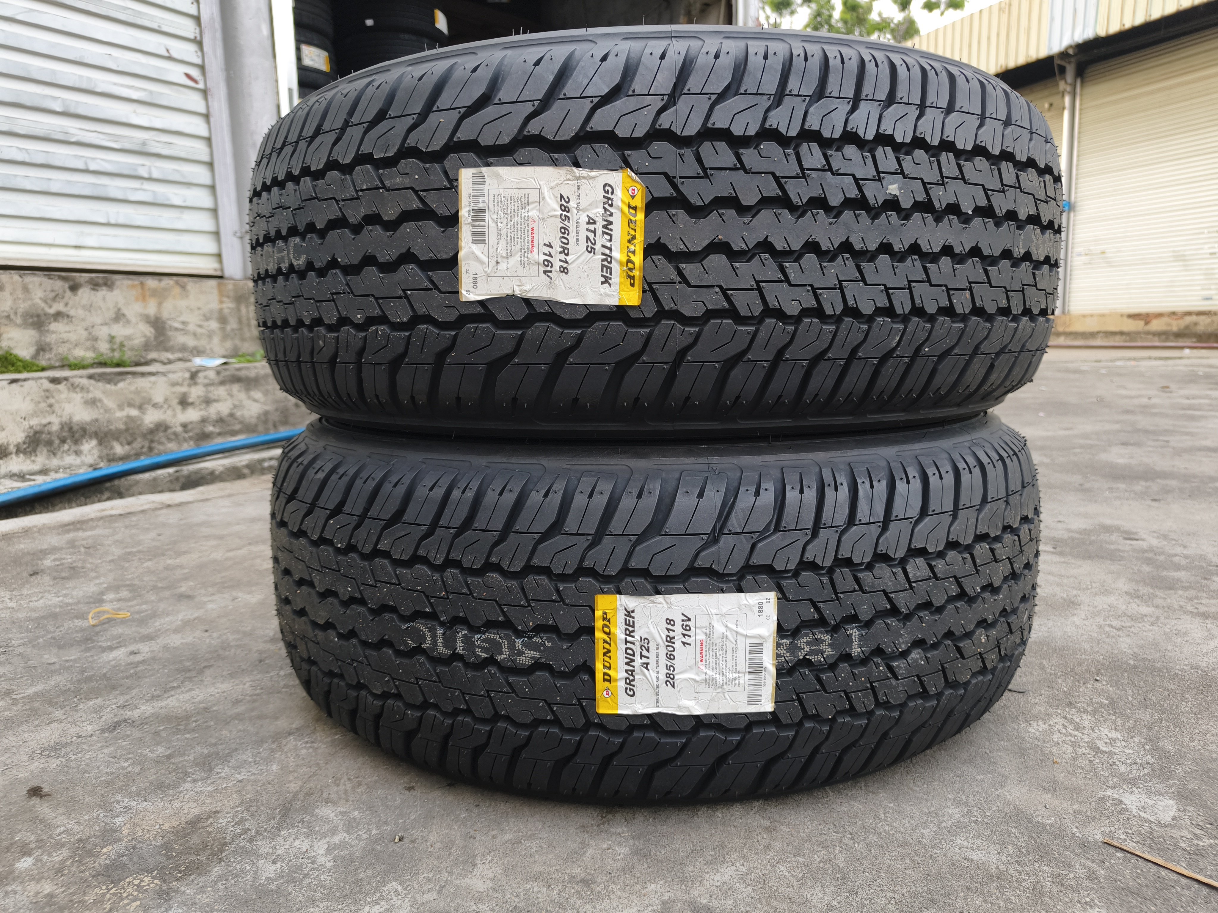邓禄普日本轮胎GRANDTREK AT25285/60R18 116V 丰田兰德酷路LX570