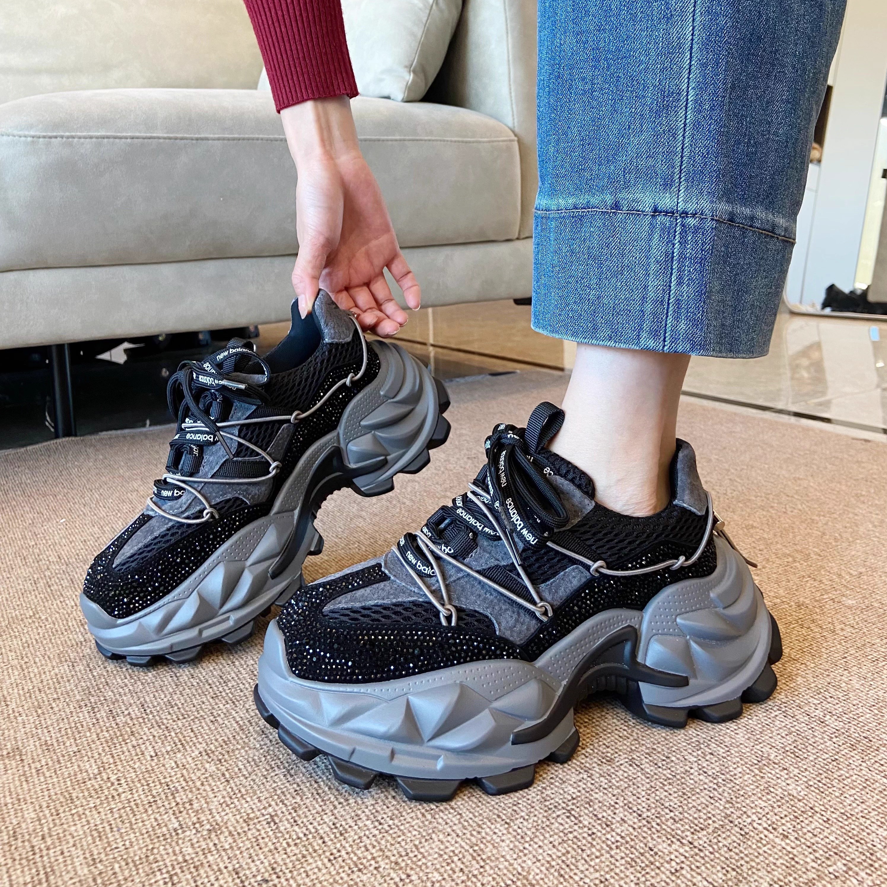 2025巨好看的老爹鞋显脚小厚底烫钻水钻女鞋增高轻便小个子不累脚