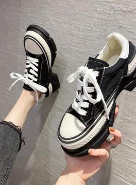 鞋子女2025年新款秋款设计感小众真皮板鞋厚底百搭ulzzang帆布鞋