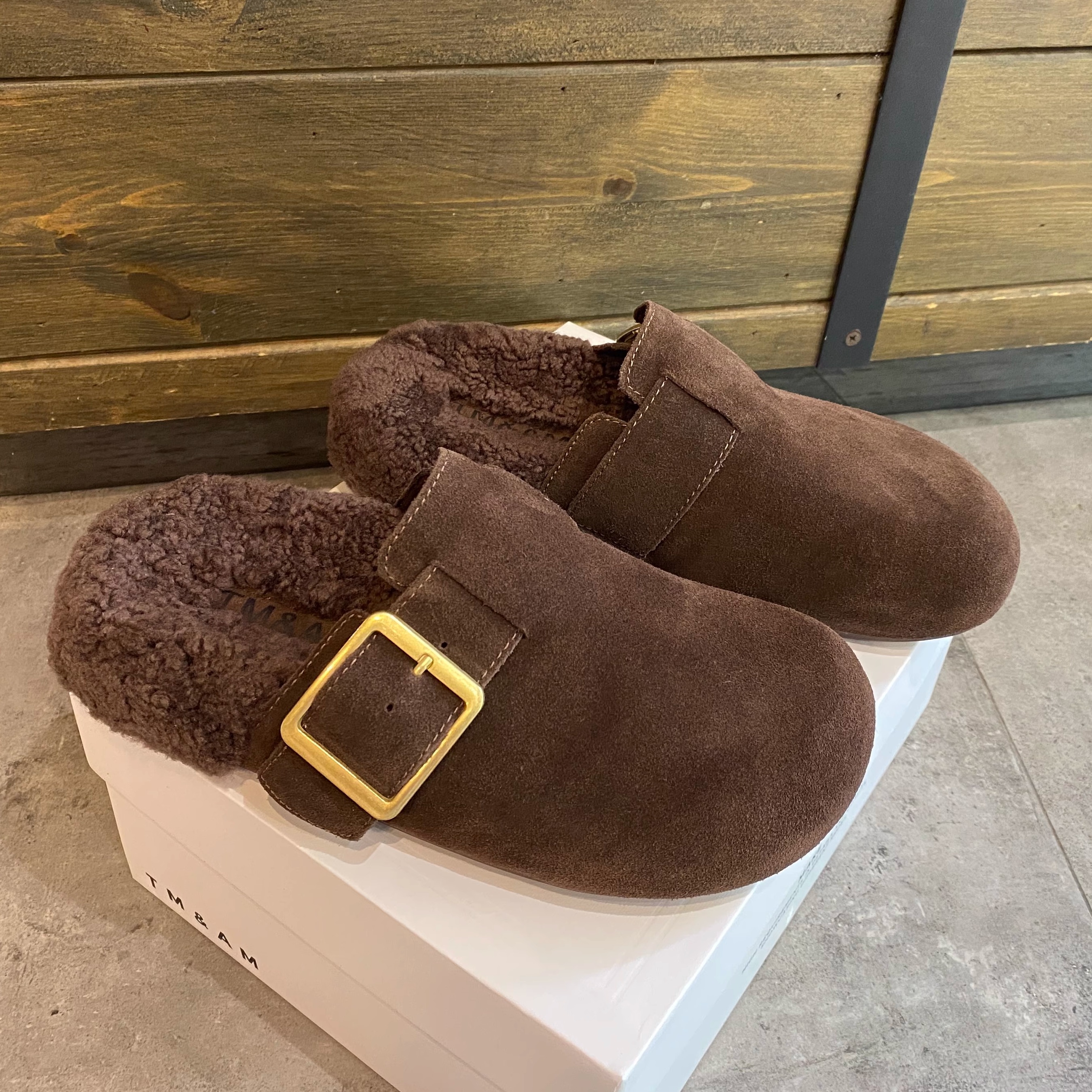 厚底加绒勃肯包头半拖鞋女外穿2025冬新款真皮羊羔毛毛保暖棉拖鞋