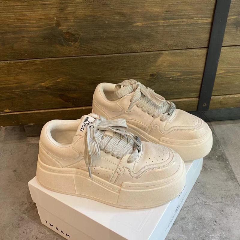 时尚真皮厚底小白鞋女休闲板鞋