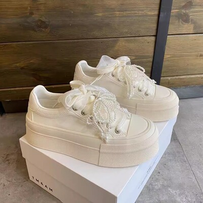 珍珠丝带厚底小白鞋女2026春季新款爆款百搭真皮透气增高休闲板鞋