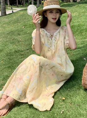 新款首发2025夏季法式印花连衣裙沙滩休闲女装