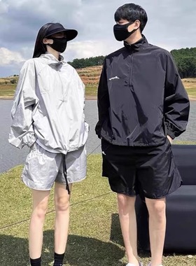 灰色休闲运动套装男夏季高级感穿搭冰丝防晒服卫衣短裤搭配一整套